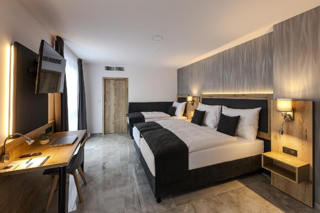 Hotel Triska Brandýs nad Labem-Stará Boleslav Exteriör bild