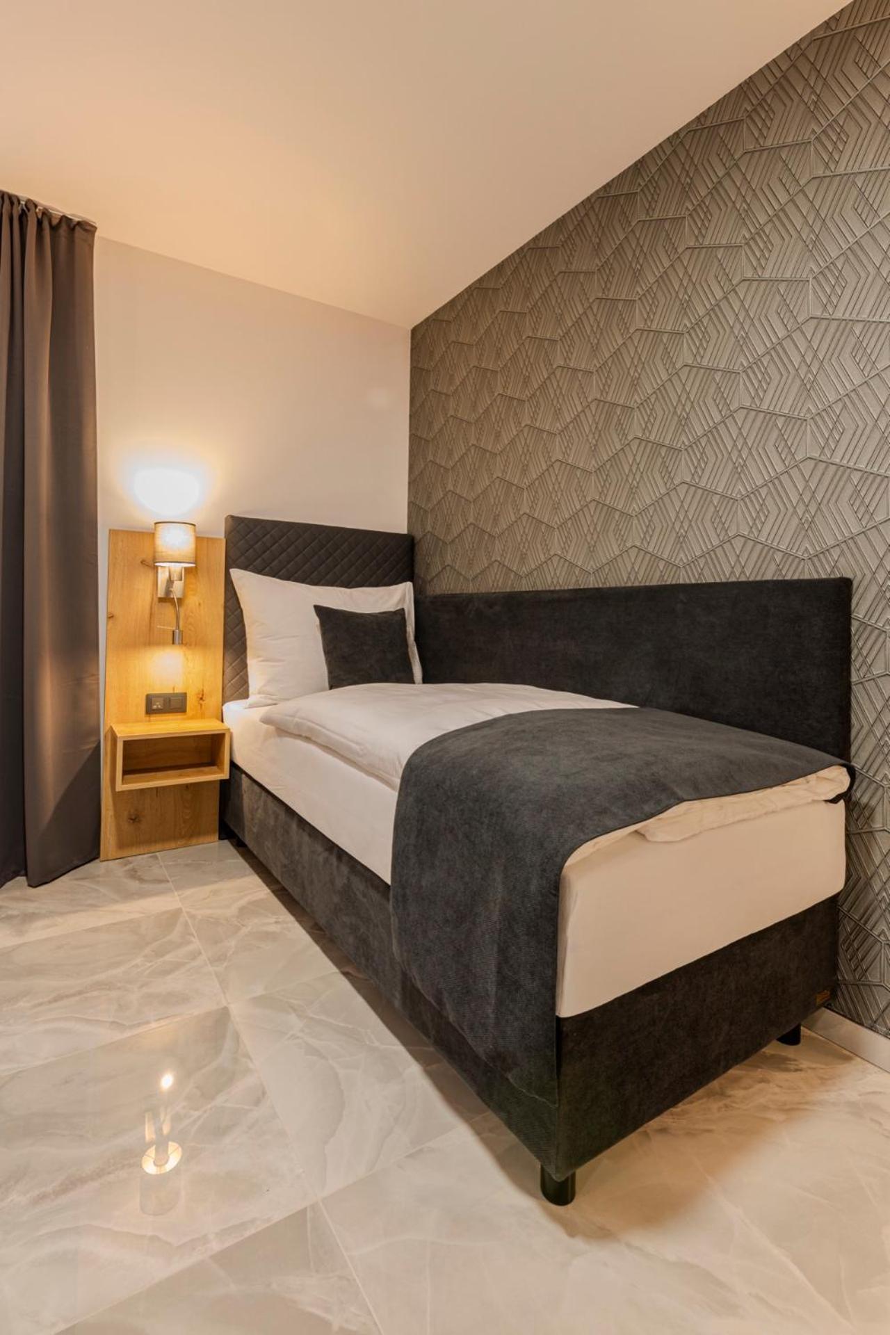 Hotel Triska Brandýs nad Labem-Stará Boleslav Exteriör bild